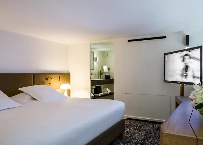 Marignan Champs-elysees Szálloda