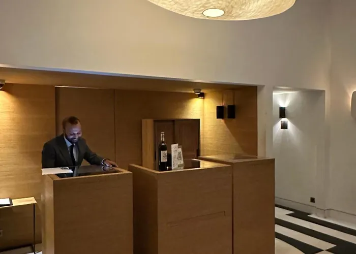 Marignan Champs-elysees 5*