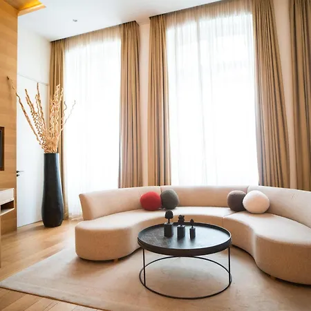 Otel Marignan Champs-elysees 5*