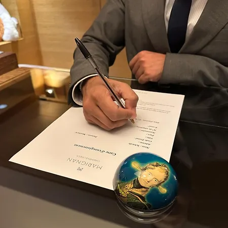 Szálloda Marignan Champs-elysees 5*