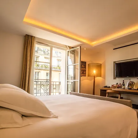 Marignan Champs-elysées 5* Parigi