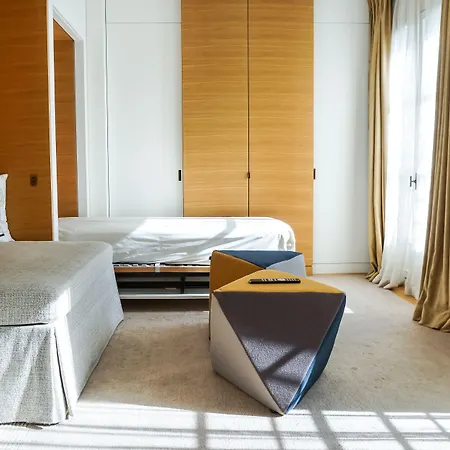 Marignan Champs-elysees 5* Paris