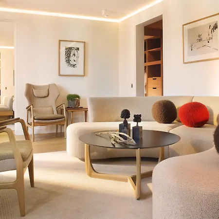 Marignan Champs-elysees Szálloda Párizs