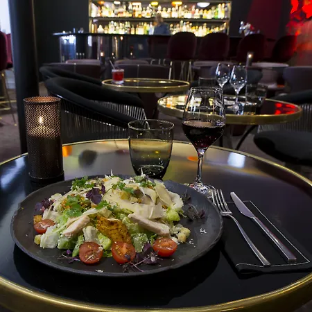 Hotel Marignan Champs-elysées