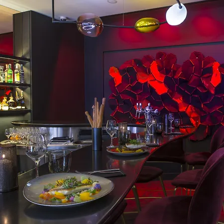 Marignan Champs-elysées Parigi