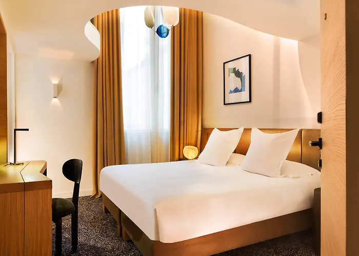 Otel Marignan Champs-elysees