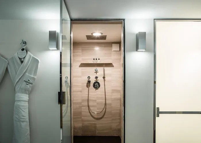 מלון Marignan Champs-elysees פריז