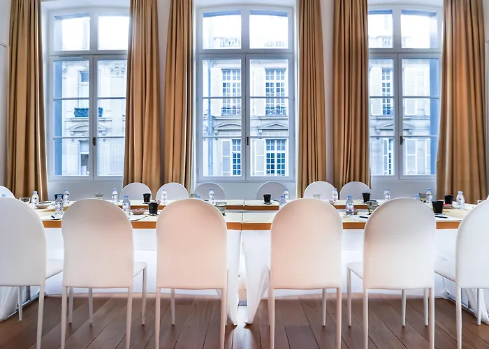 Marignan Champs-elysees מלון 5*