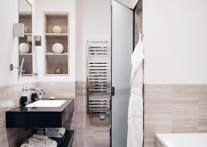 Marignan Champs-elysées 5*