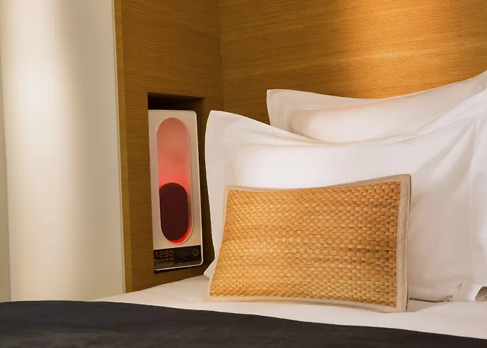 מלון Marignan Champs-elysees פריז