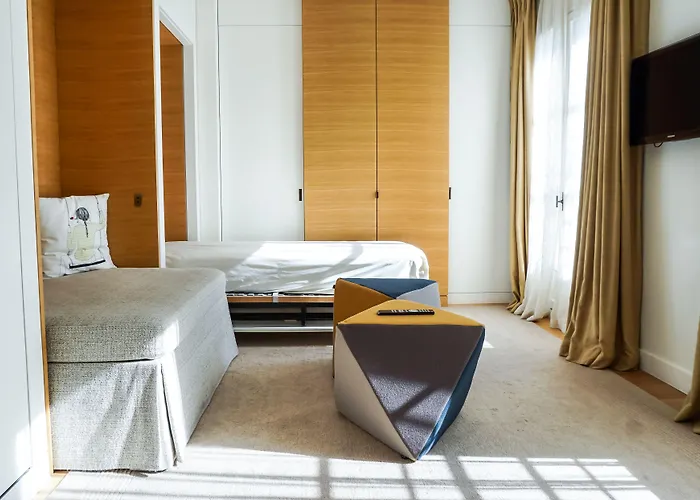 Marignan Champs-elysees 5* פריז