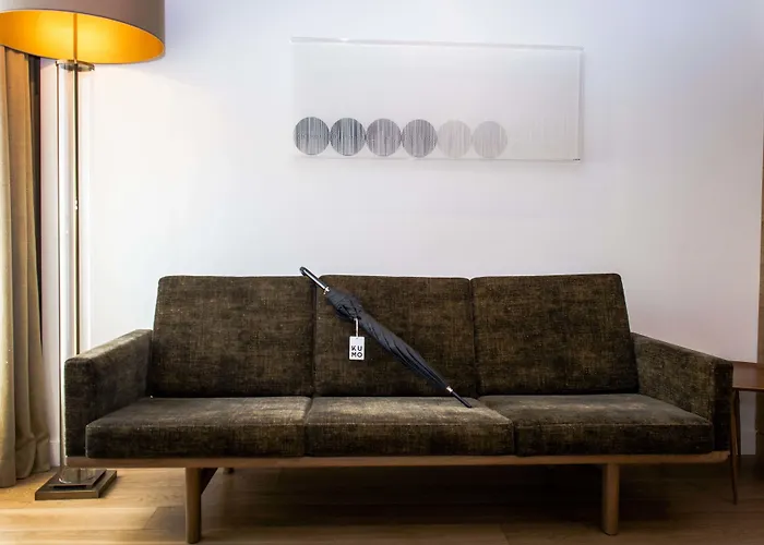 Marignan Champs-elysees מלון פריז