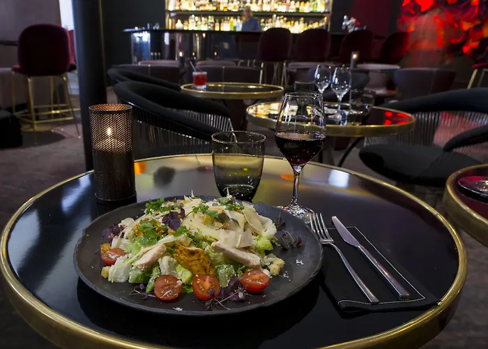 מלון Marignan Champs-elysees