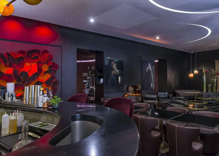 Marignan Champs-elysees 5* פריז