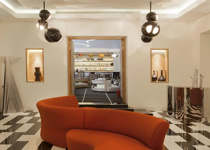Marignan Champs-elysees Otel 5*