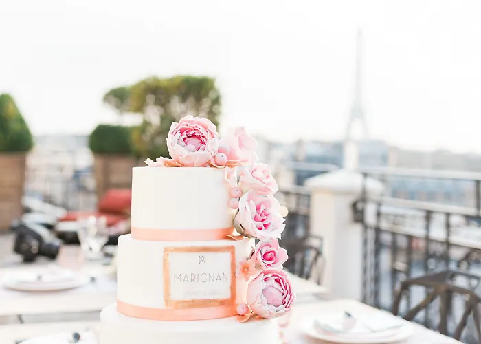 Marignan Champs-elysees Otel 5*