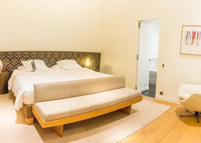 Hotel Marignan Champs-elysées París