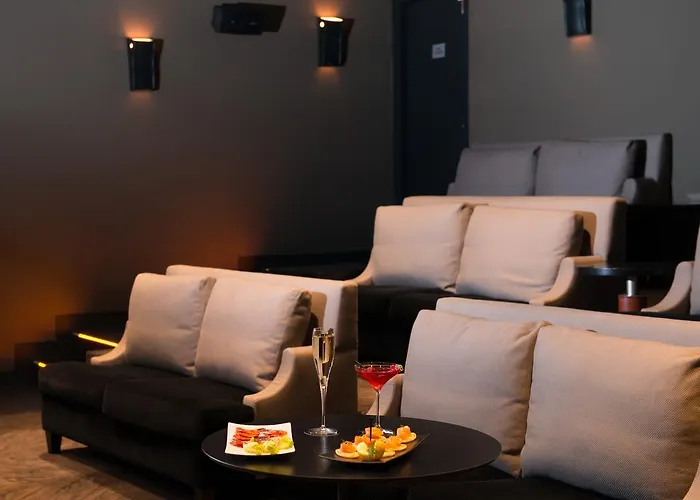 Otel Marignan Champs-elysees 5*