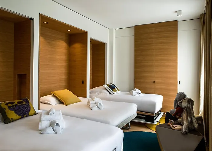 Marignan Champs-elysees מלון 5*