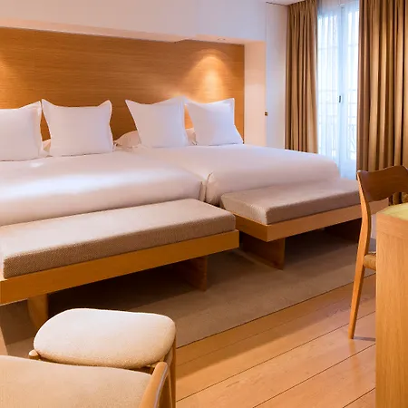 Hotel Marignan Champs-elysées Paris