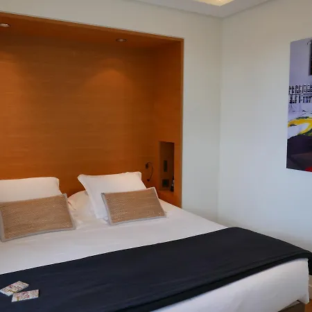 Hotel Marignan Champs-elysees