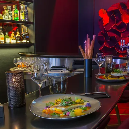 Marignan Champs-elysees Hotel