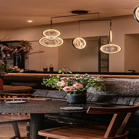 Marignan Champs-elysees Hotel Paris